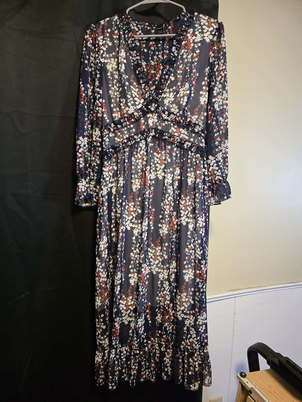 SHEIN Navy Floral Ruffle Maxi Dress with White and Red Blooms